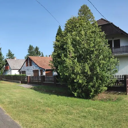 Nefelejcs Nyaralo Balatonmáriafürdő