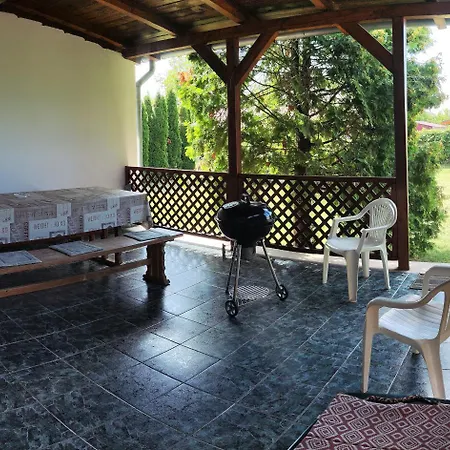 Nefelejcs Nyaralo بيت للعطل Balatonmáriafürdő