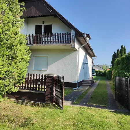 Nefelejcs Nyaralo * Balatonmáriafürdő